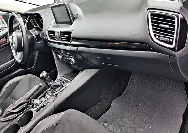 Mazda 3 cena 53900 przebieg: 121000, rok produkcji 2016 z Pieńsk małe 667